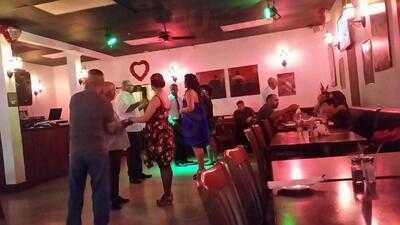 El Criollo Bar & Grill