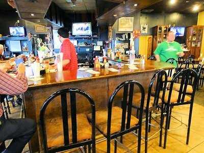 Gail's Down The Street Cafe