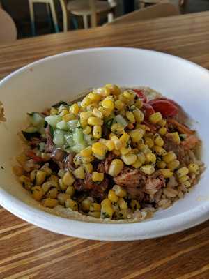 Tahaza Hummus Kitchen