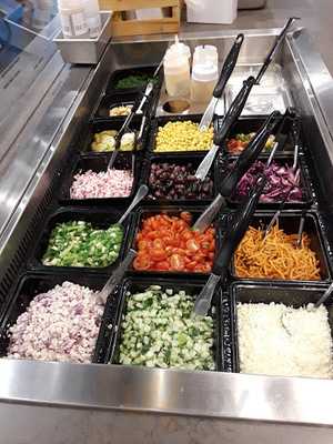 Tahaza Hummus Kitchen