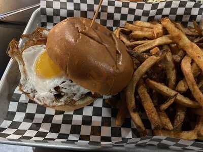 Buck's Whiskey & Burger Bar