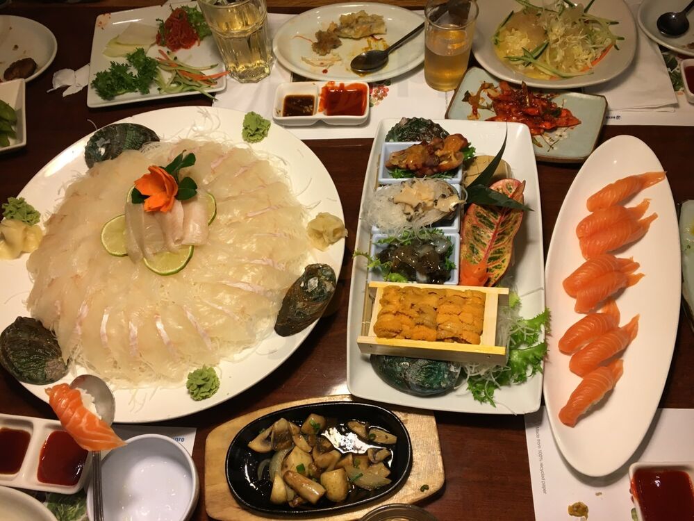 Sam's Sushi & Japanese Restaurant