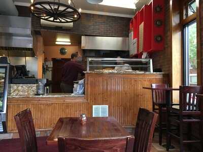 Est Est Est Pizza & Restaurant