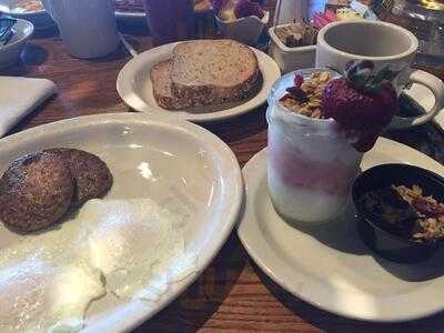 Cracker Barrel Old Country Store