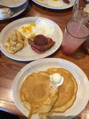 Cracker Barrel Old Country Store