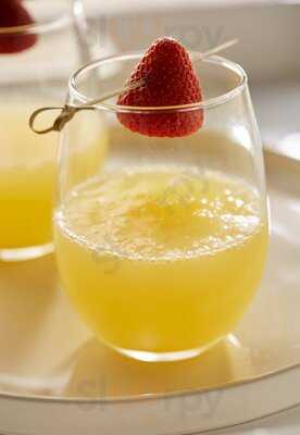 Another Broken Egg Cafe