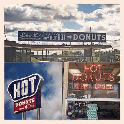 Southern Maid Donuts