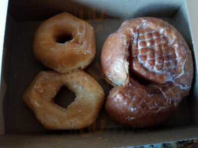 Southern Maid Donuts