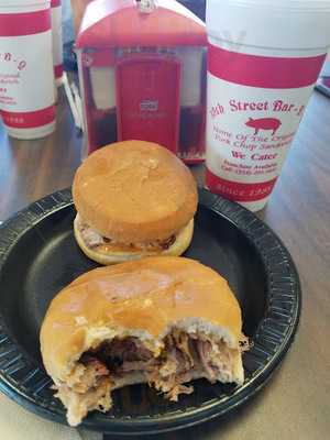 13th Street Bar-be-que