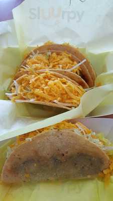 Tom's Tacos