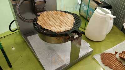 Menchie's Frozen Yogurt