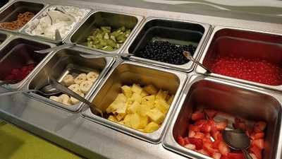 Menchie's Frozen Yogurt