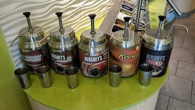 Menchie's Frozen Yogurt