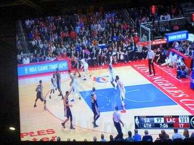 Buffalo Wild Wings Grill & Bar