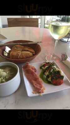 Giuseppe's Pastacaffee