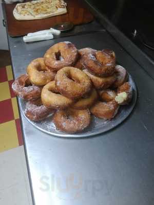 Vinces Italian Pizza & Rtssr