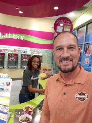 Menchie's Frozen Yogurt