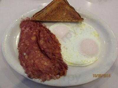 Benny's Family Dining