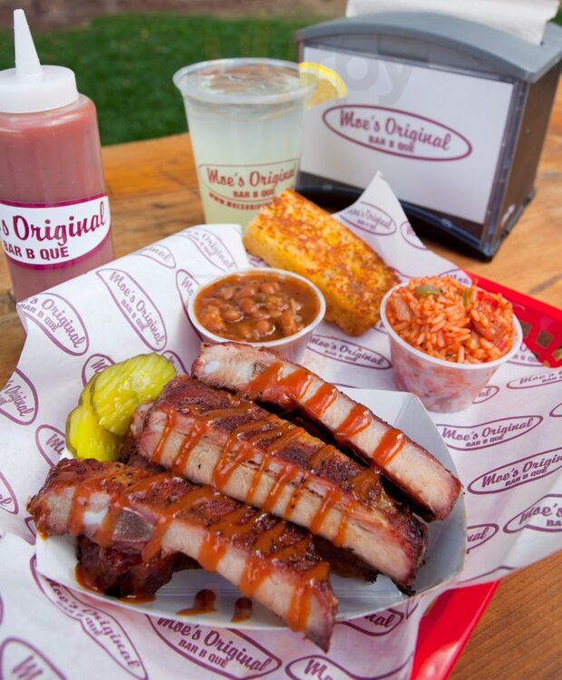 Moe's Original Bar B Que