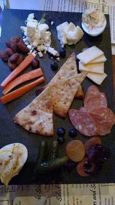 Dogfish Bar & Grille