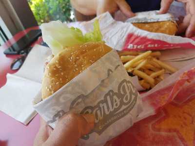 Carl's Jr.