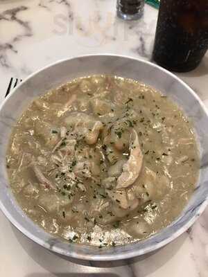 Mr. Ed's On Broadway