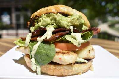 Rally5 Crafted Eats & Bar