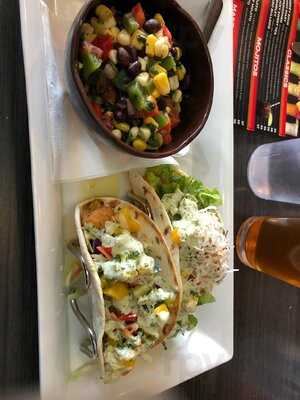 Rally5 Crafted Eats & Bar