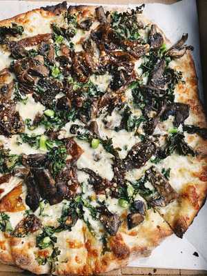 Big Green Truck Pizza