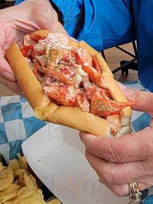 Luke's Lobster Portland Pier