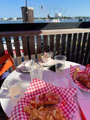 Luke's Lobster Portland Pier
