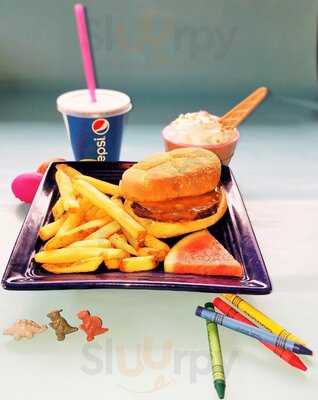 Slo Pitch Sports Grill & Casino