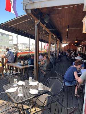 Boone's Fish House & Oyster Room