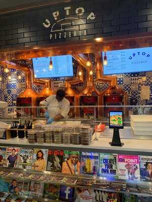 Uptop Pizza