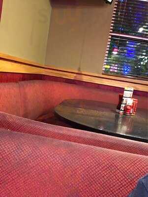 Red Robin Gourmet Burgers