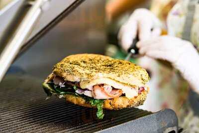 Sisters Gourmet Deli