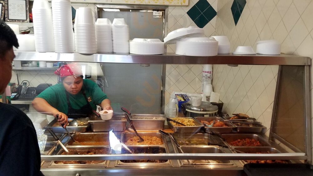 Auntie Cora's Bakery & Restaurant