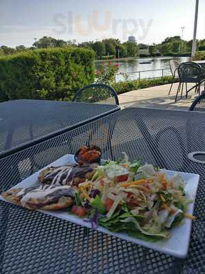 Red Robin Gourmet Burgers