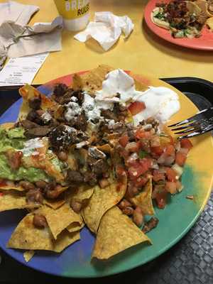 Una Mas Mexican Grill