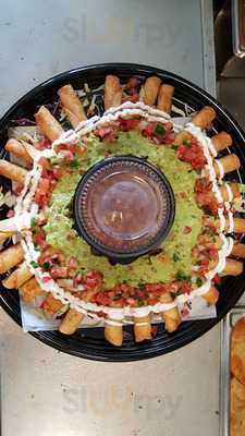 Una Mas Mexican Grill