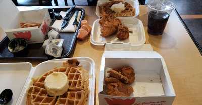 Jezif Fried Chicken And Pizza