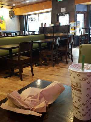 Illegal Pete's On The Hill