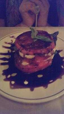 Wiseguys Lounge And Grille