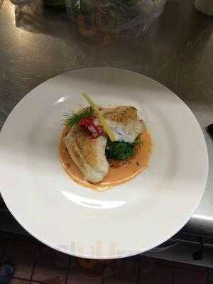 Wiseguys Lounge And Grille