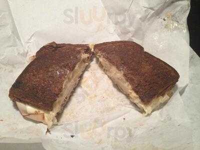 Elsa's Bushel N Peck Deli