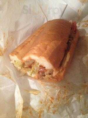 Elsa's Bushel N Peck Deli