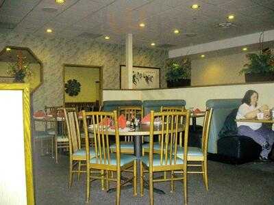 Hunan Chinese Restaurant