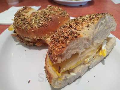 Dink's Deli & Bagels