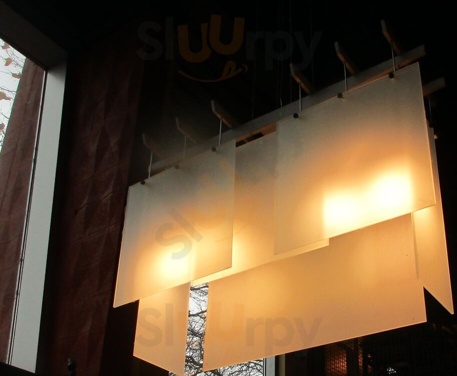 Downtown Bob's Burgers And Brew