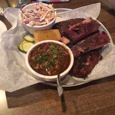 Mo Jeaux's Bar & Grill